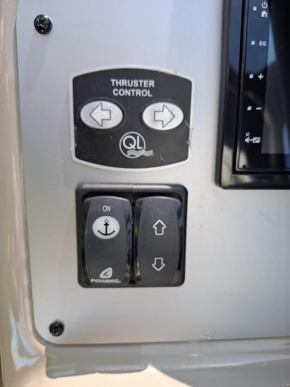 Bayliner 3055