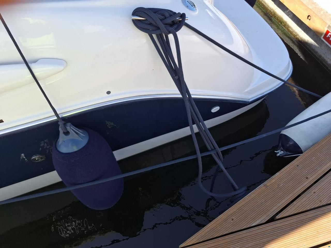Bayliner 3055