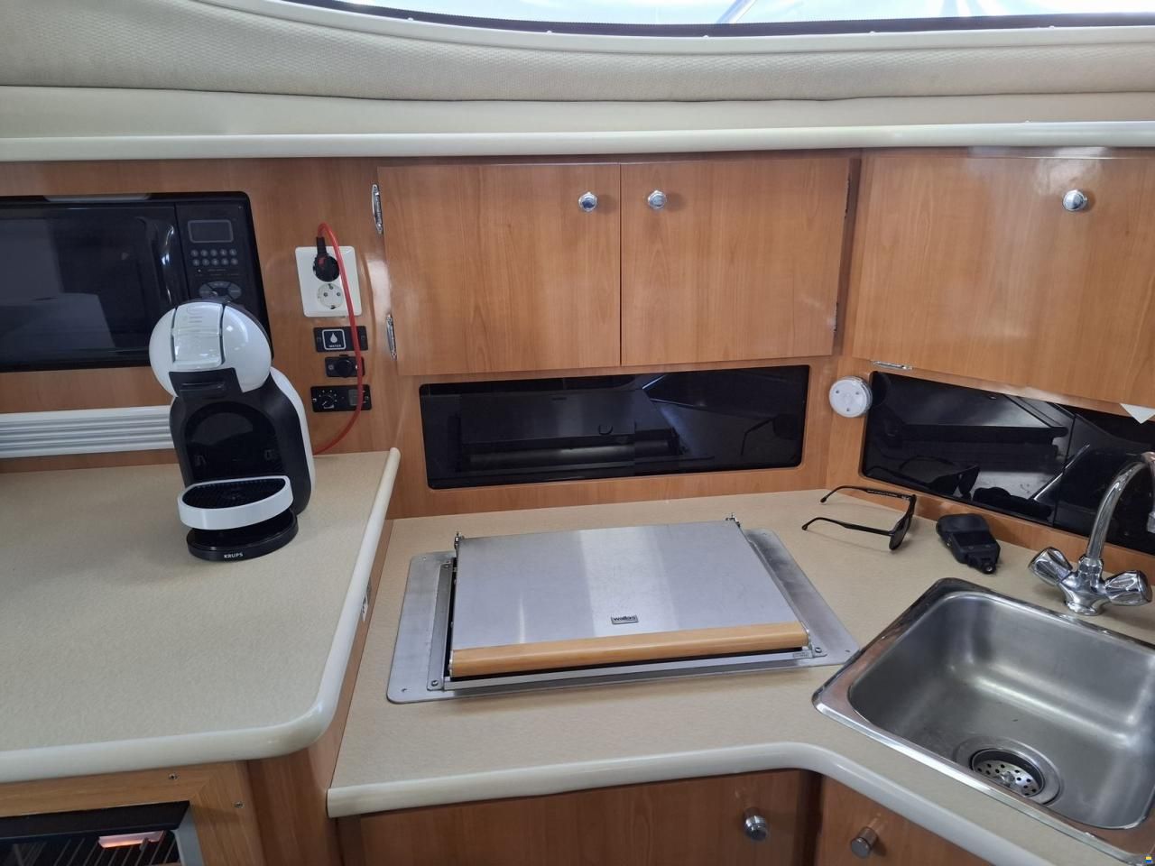Bayliner 3055