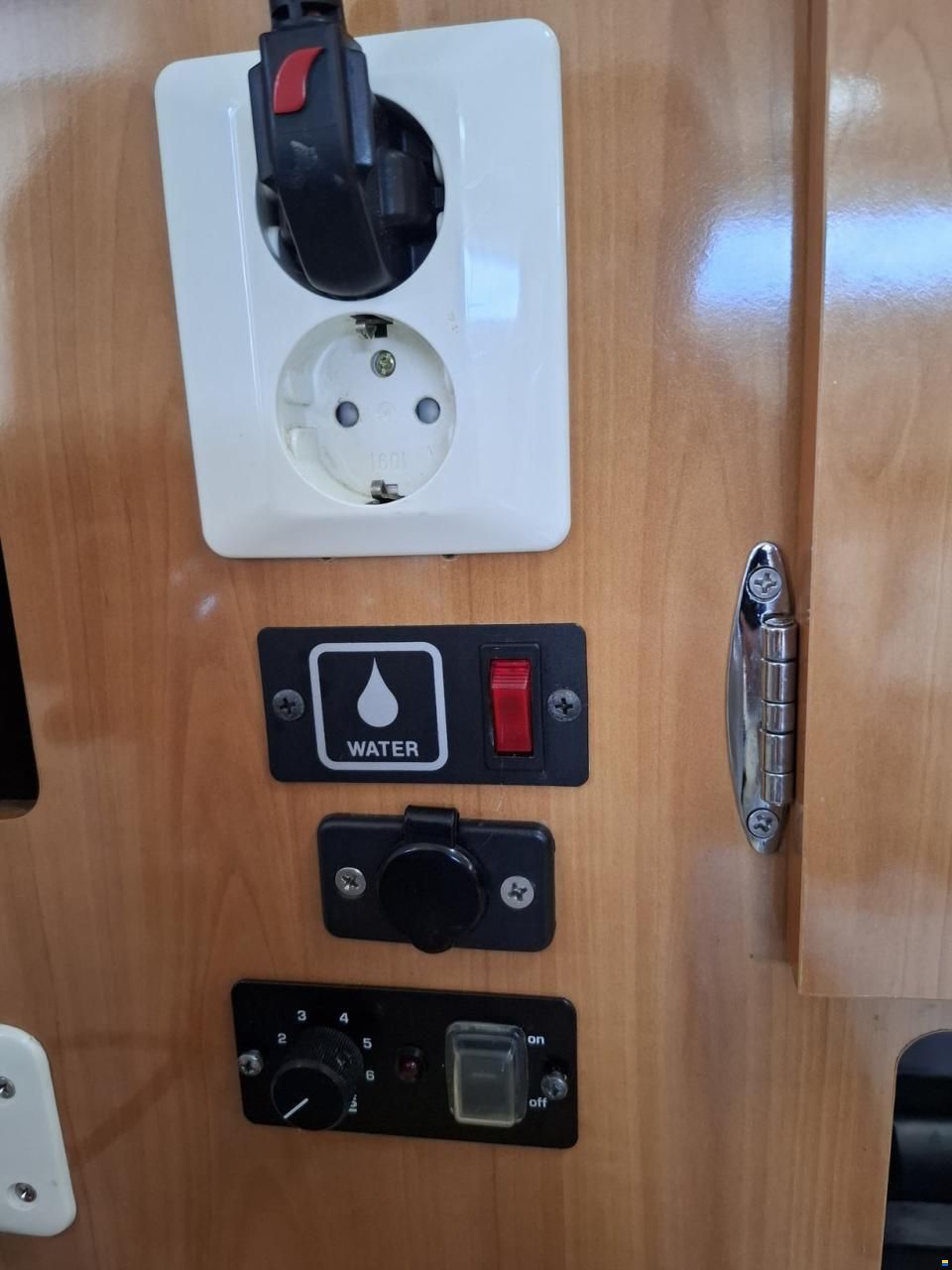 Bayliner 3055