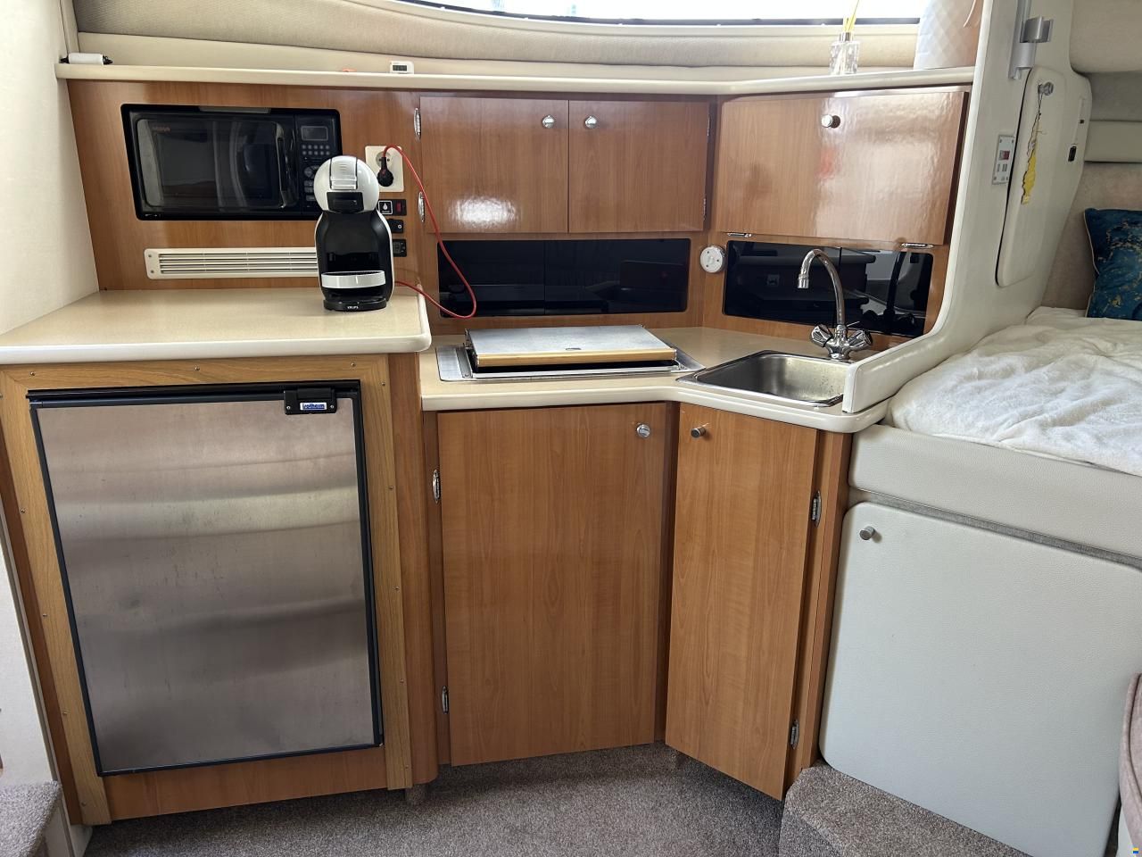 Bayliner 3055