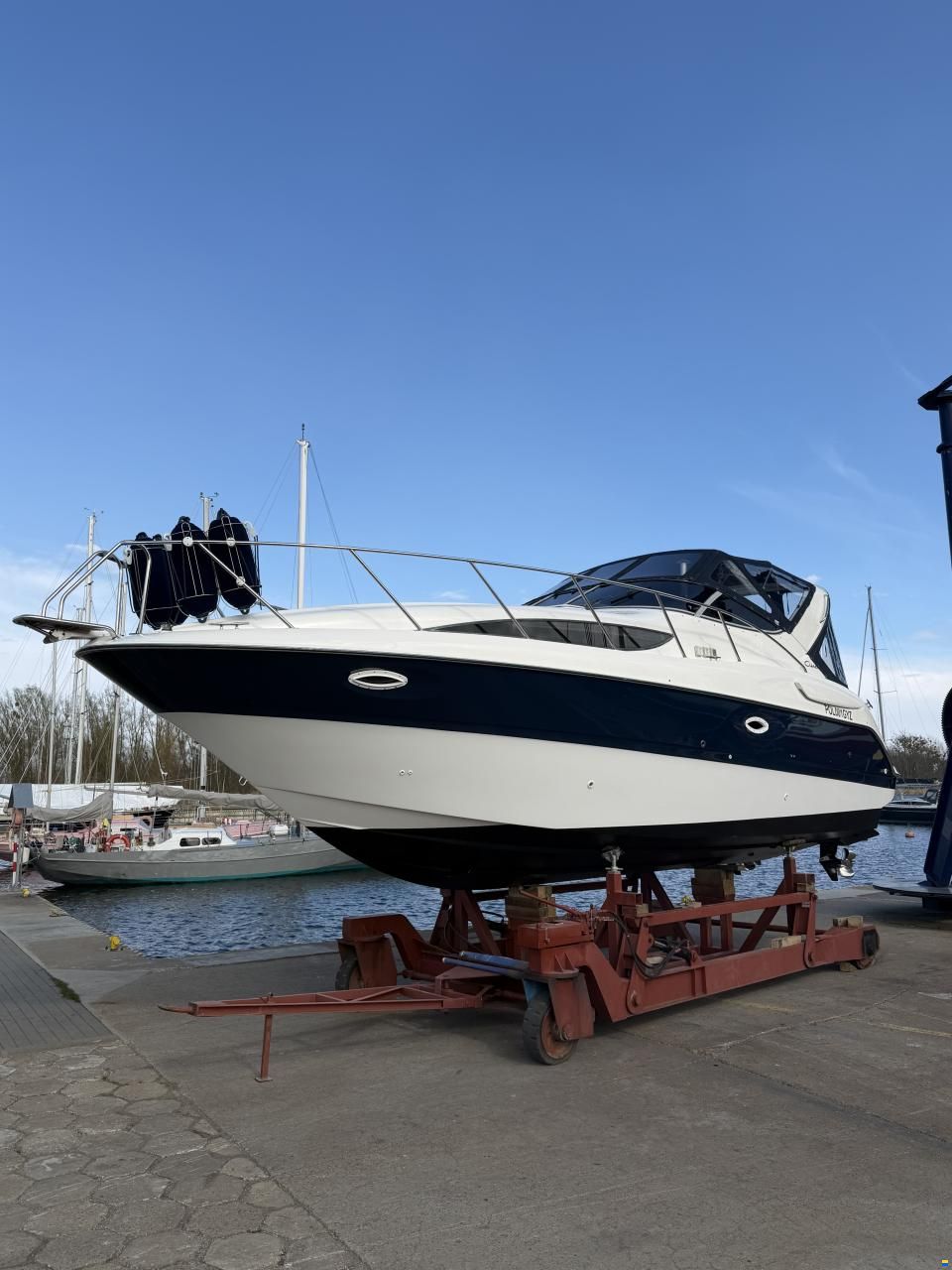 Bayliner 3055