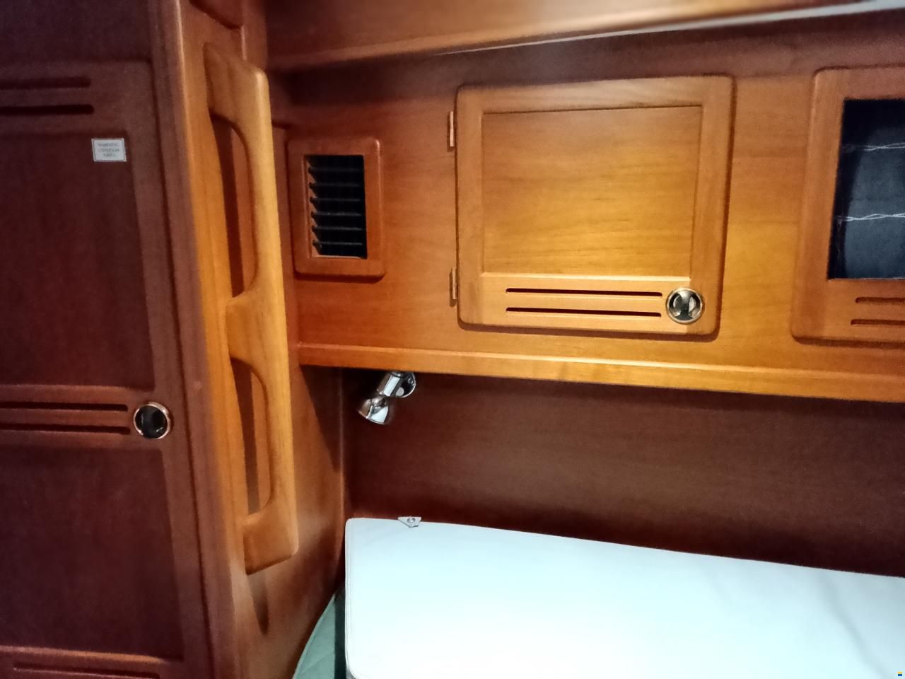 Nauticat 385