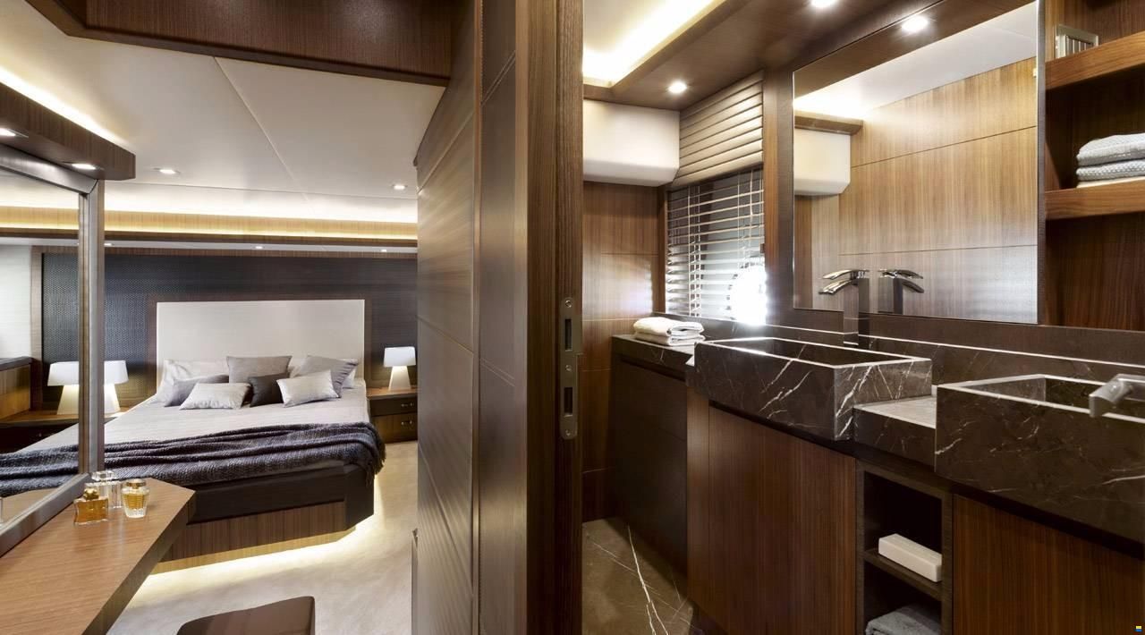 Monte Carlo Yachts 65 fly