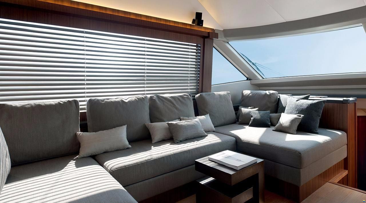 Monte Carlo Yachts 65 fly