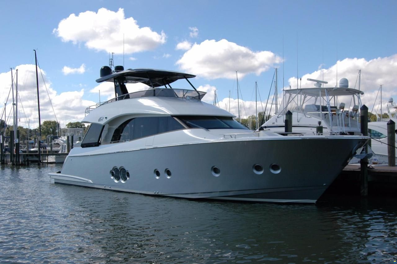 Monte Carlo Yachts 65 fly