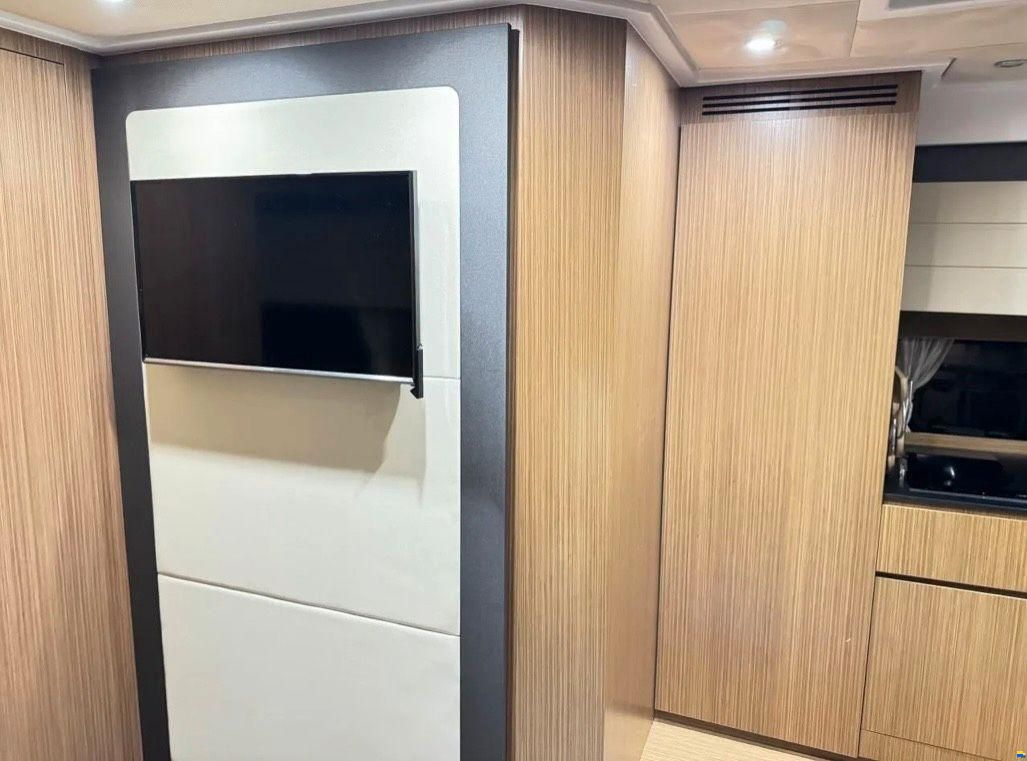 Azimut Atlantis 43