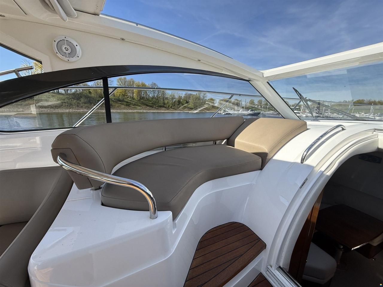 Princess V39