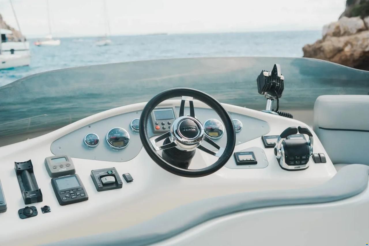 Azimut 42
