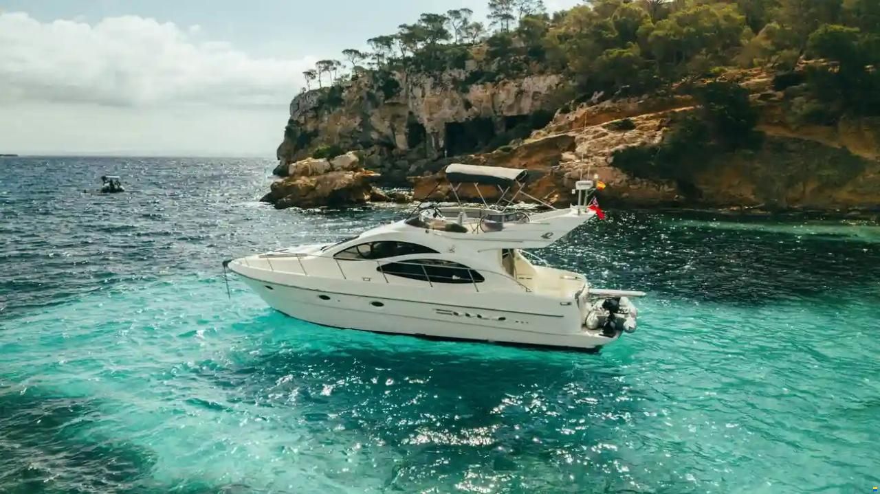 Azimut 42
