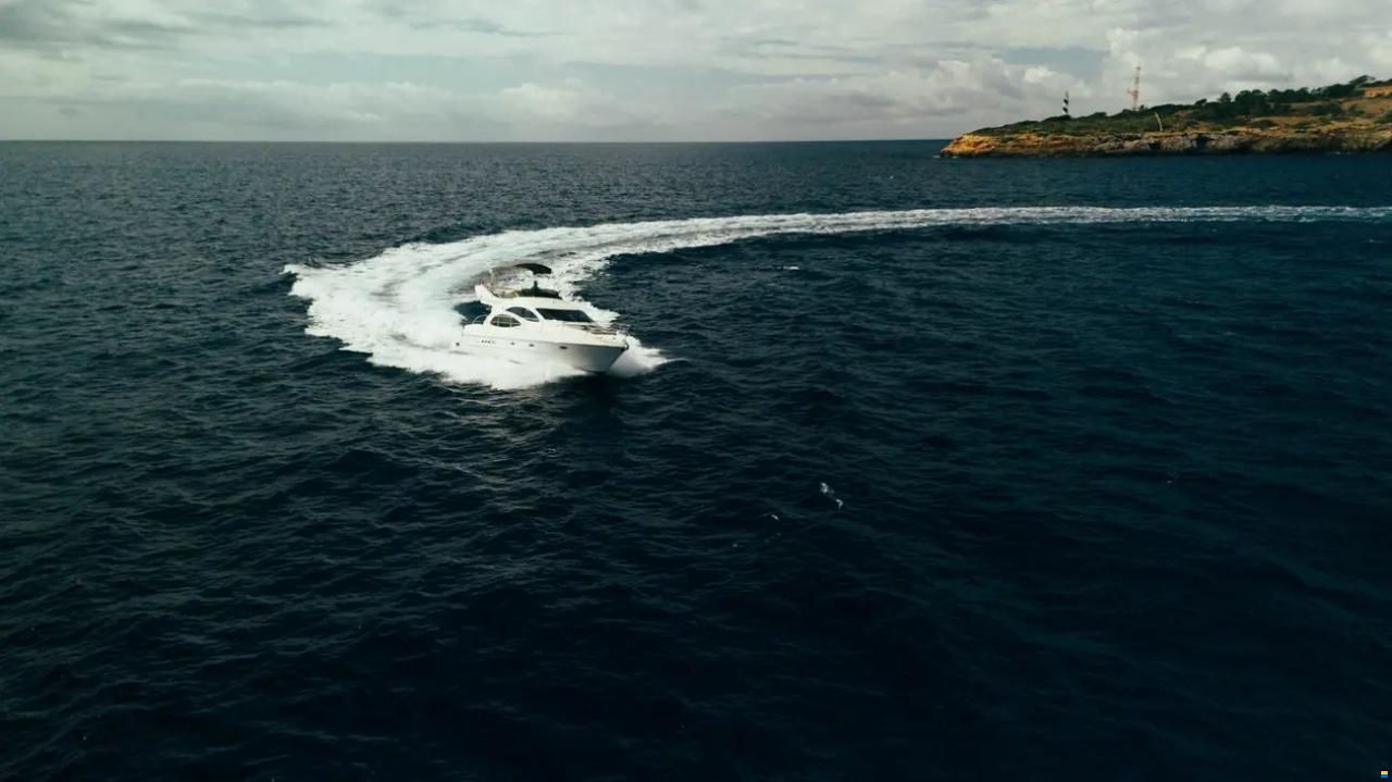 Azimut 42