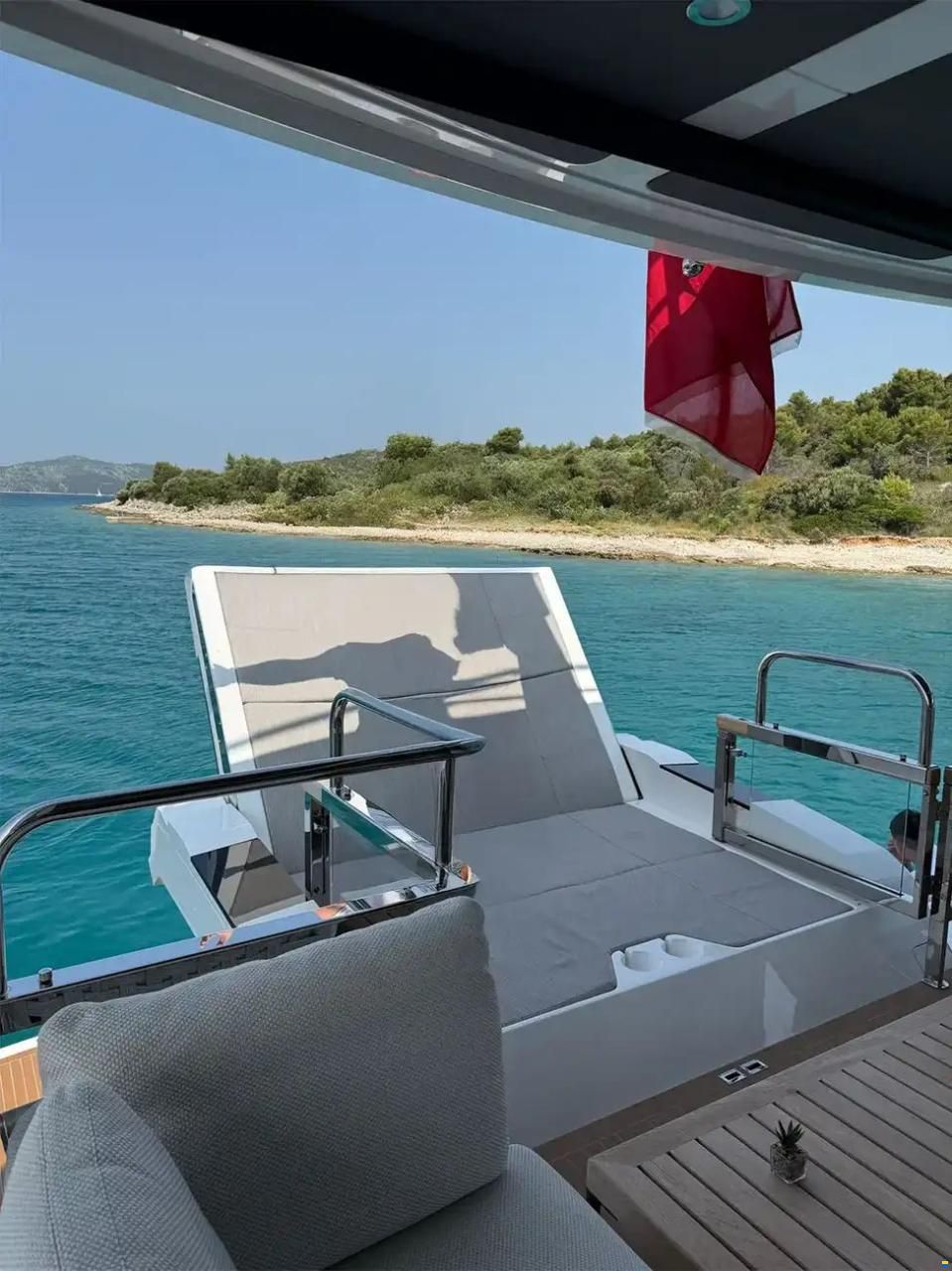 Sunseeker 88 Yacht