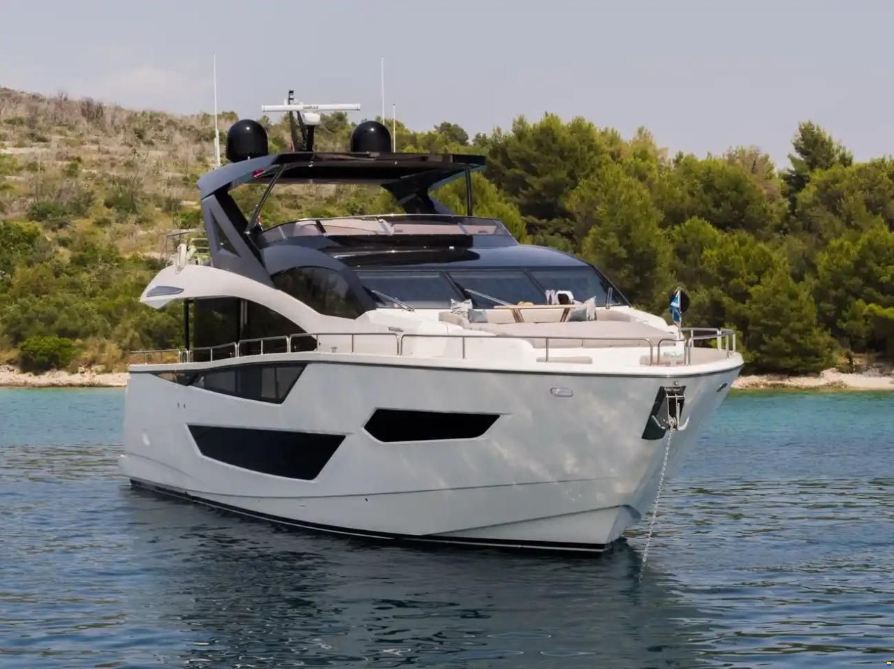 Sunseeker 88 Yacht