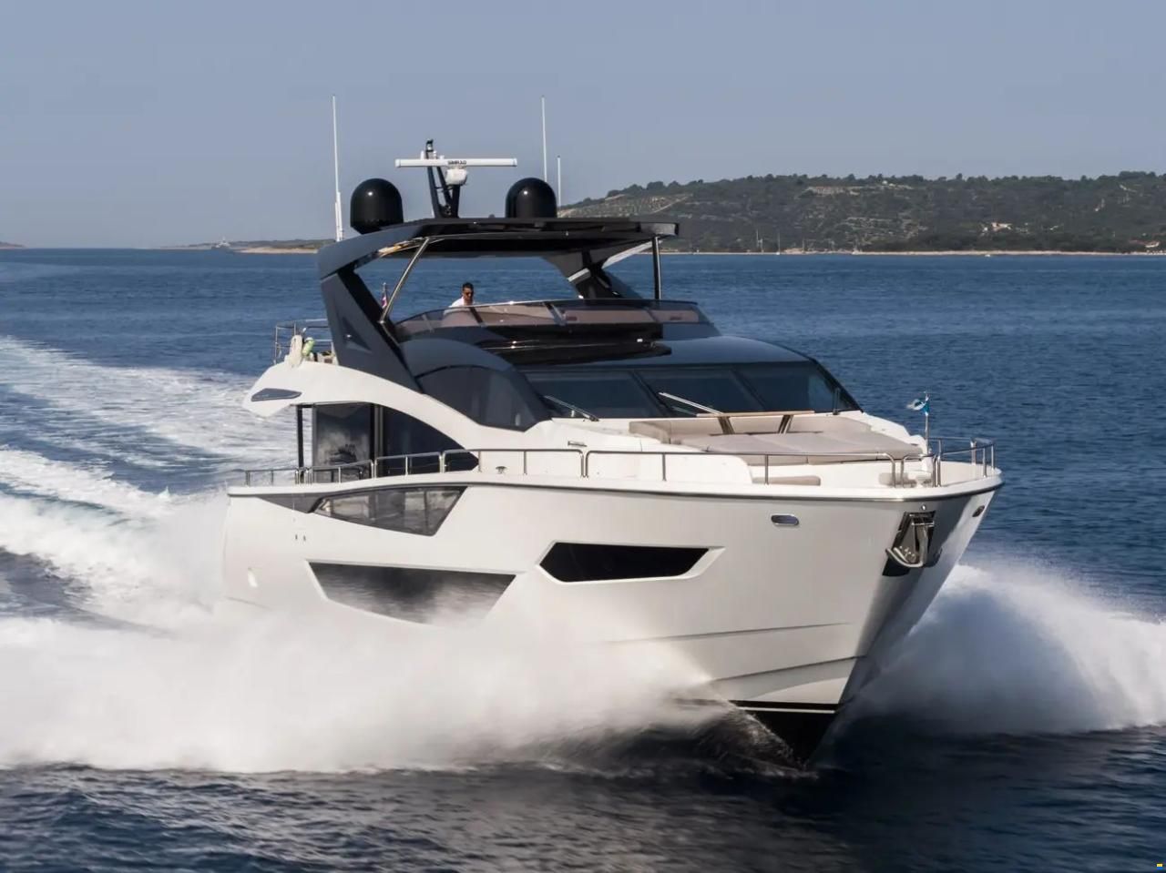 Sunseeker 88 Yacht