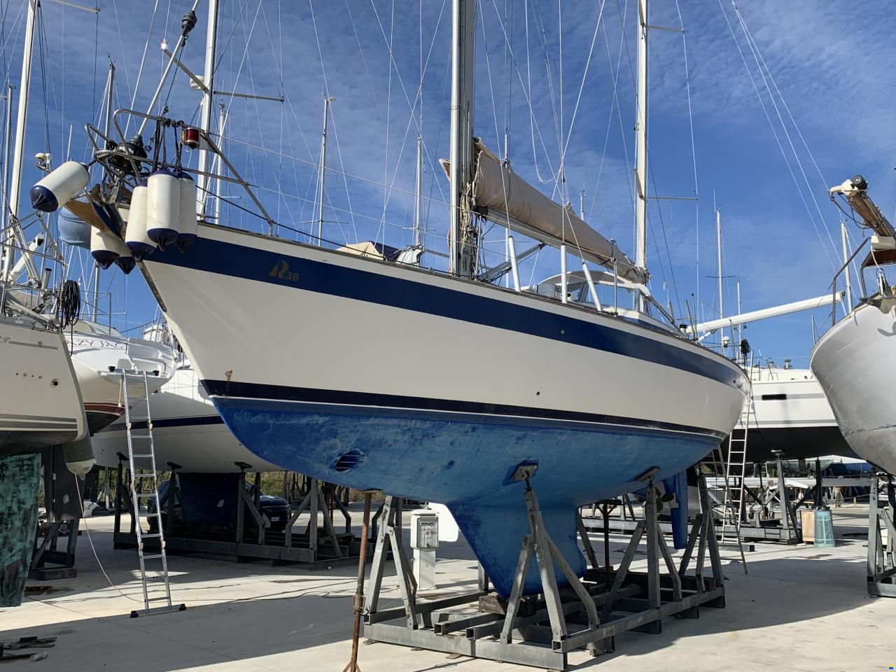 Hallberg-Rassy 36