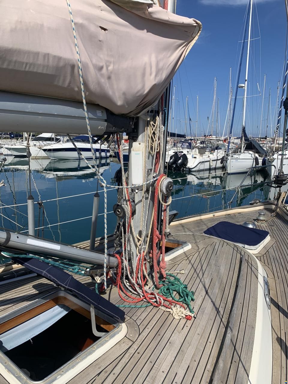 Hallberg-Rassy 36