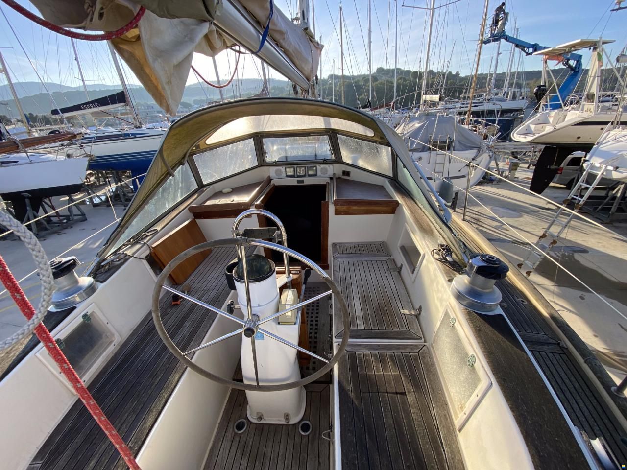 Hallberg-Rassy 36