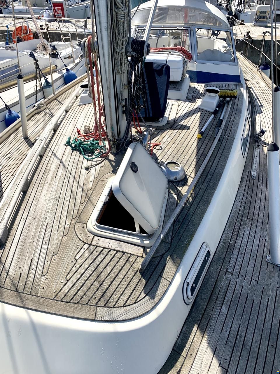 Hallberg-Rassy 36