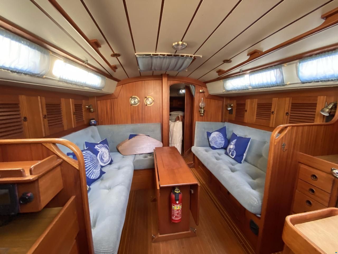 Hallberg-Rassy 36