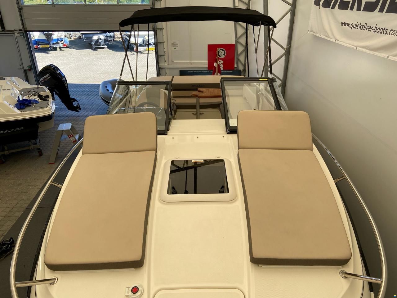 Bayliner VR6 Cuddy, MerCruiser 6,2 MPI...
