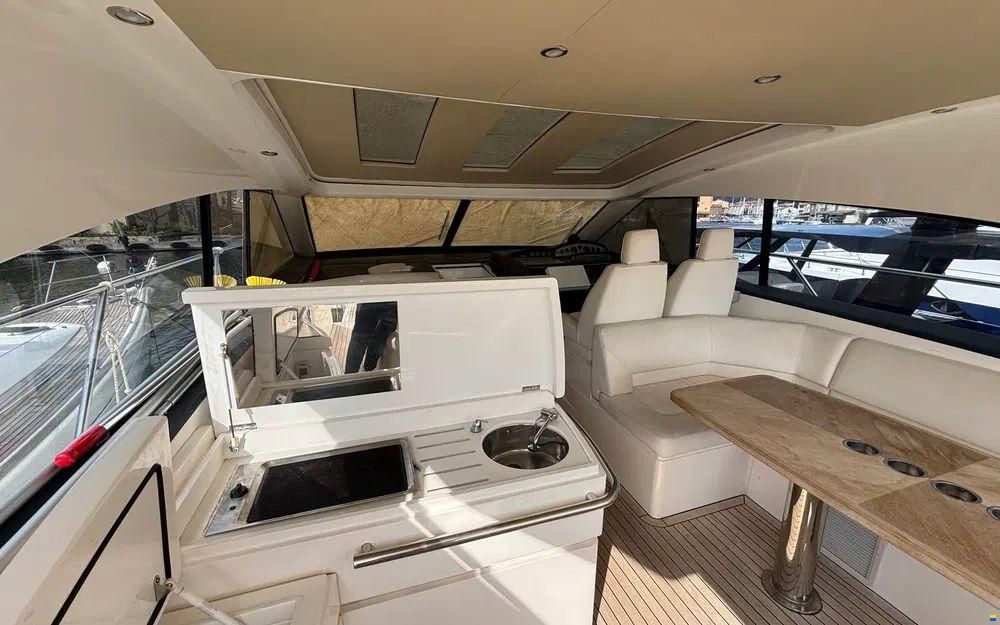 Princess V53