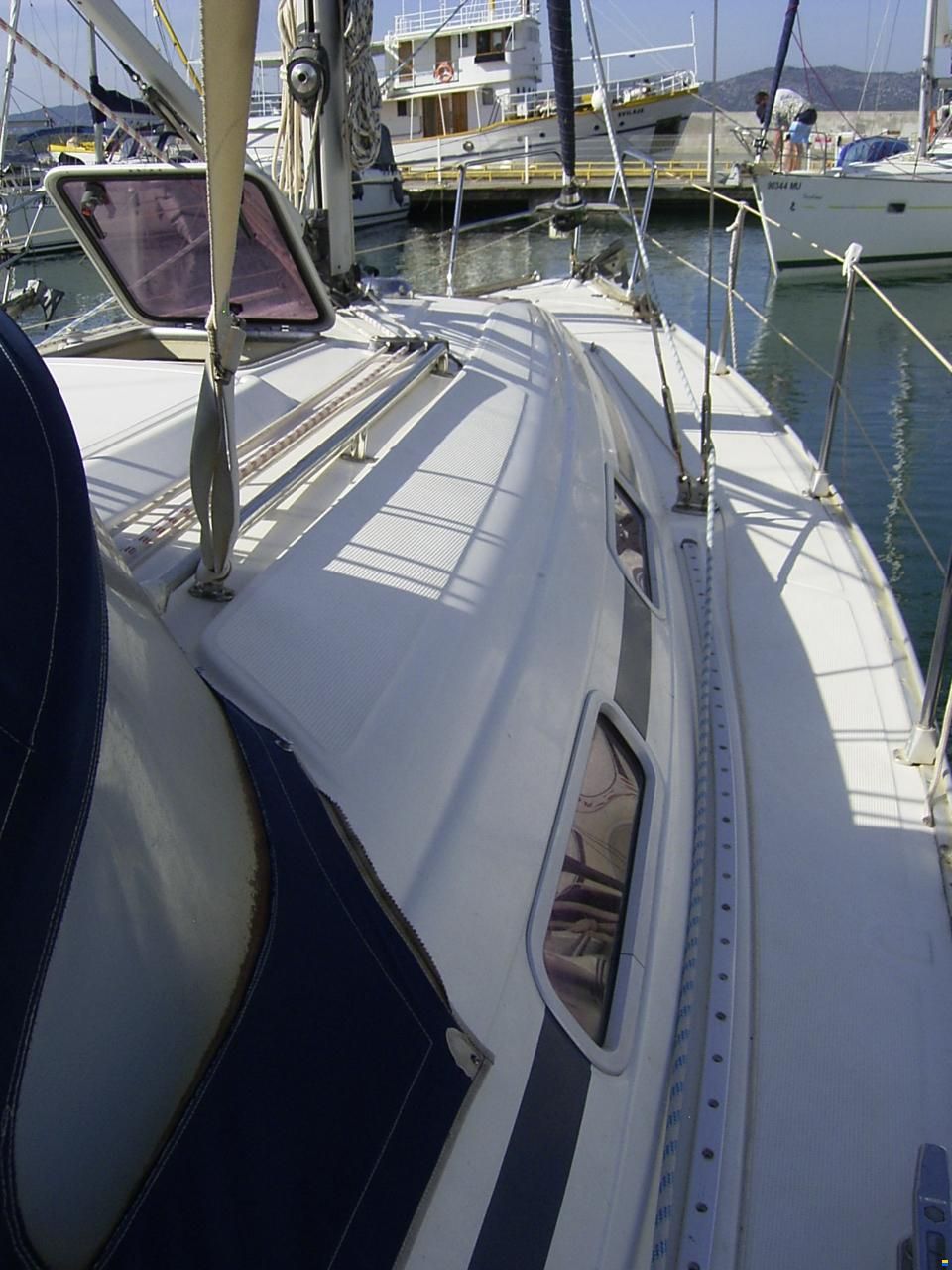 Bavaria 32