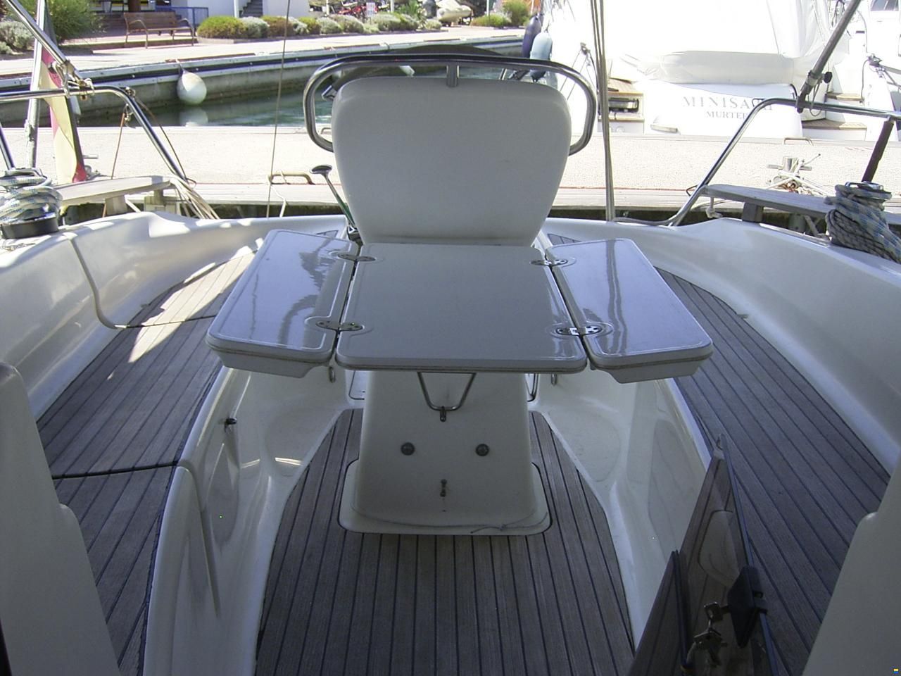 Bavaria 32