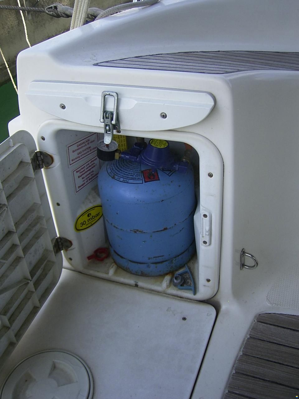 Bavaria 32
