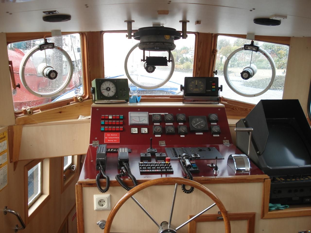 Polizeiboot OTTENSTREUER