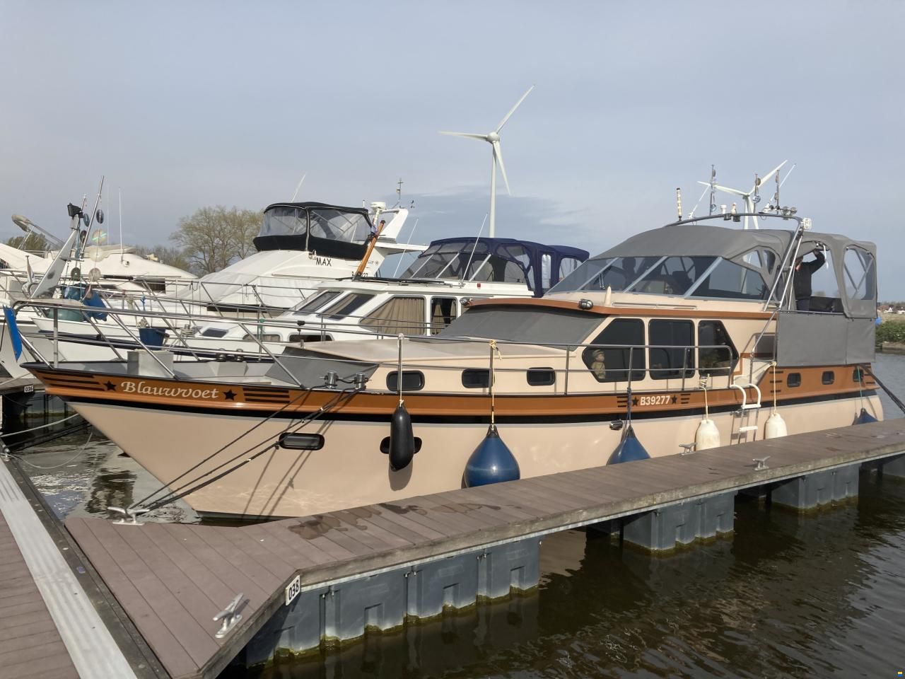 Valkkruiser 1200AK