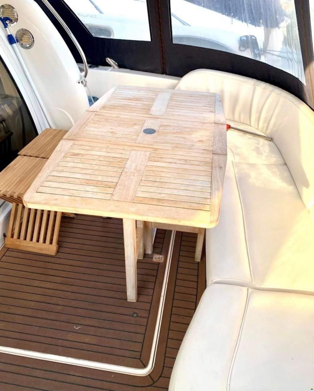 Sealine F44