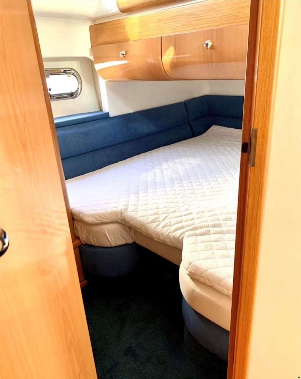 Sealine F44