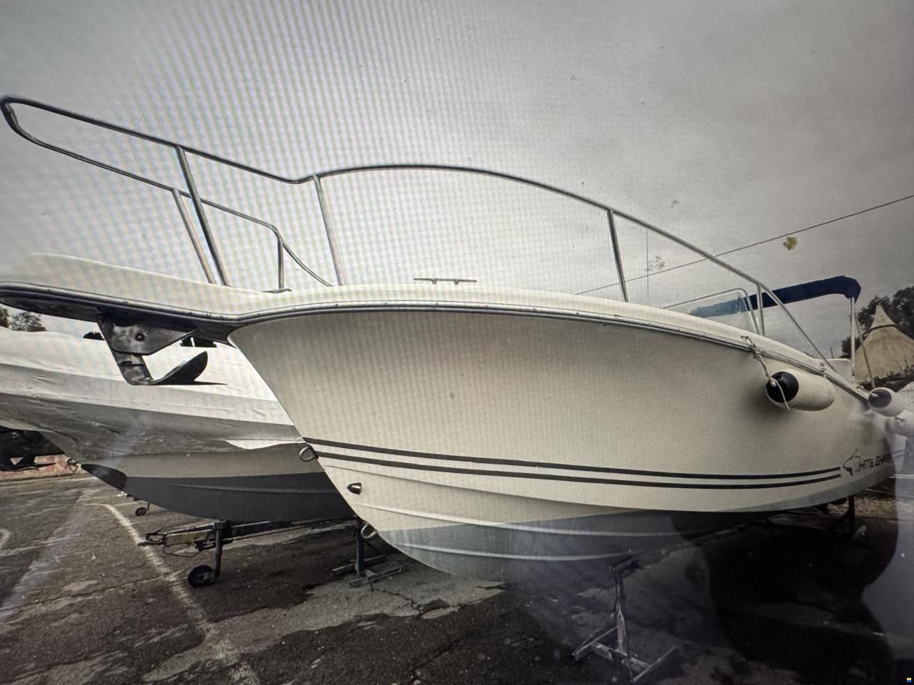 Kelt White Shark 225