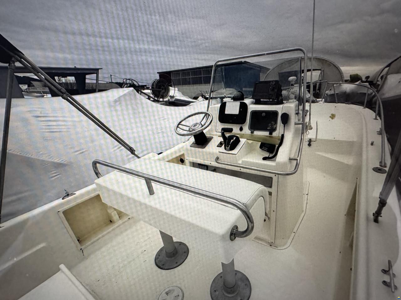 Kelt White Shark 225