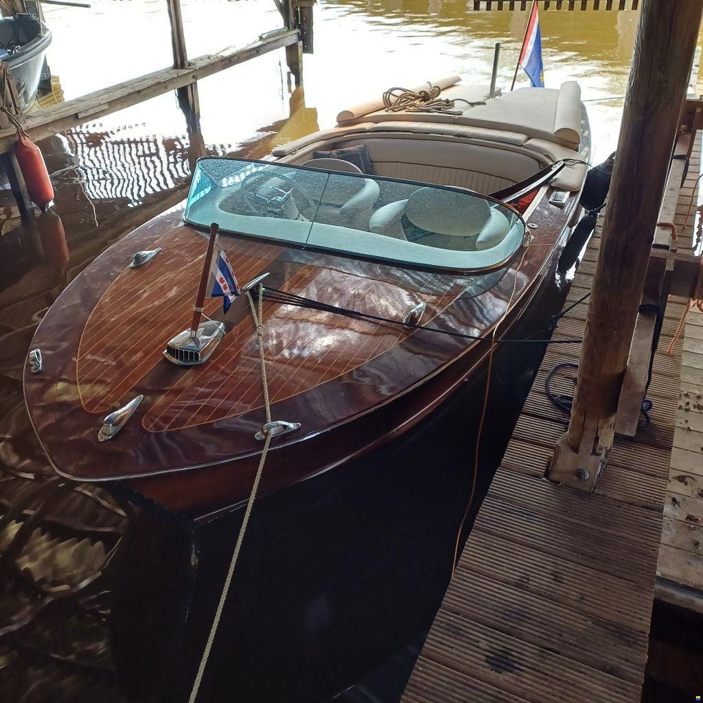 Swiss Craft Riviera Runabout