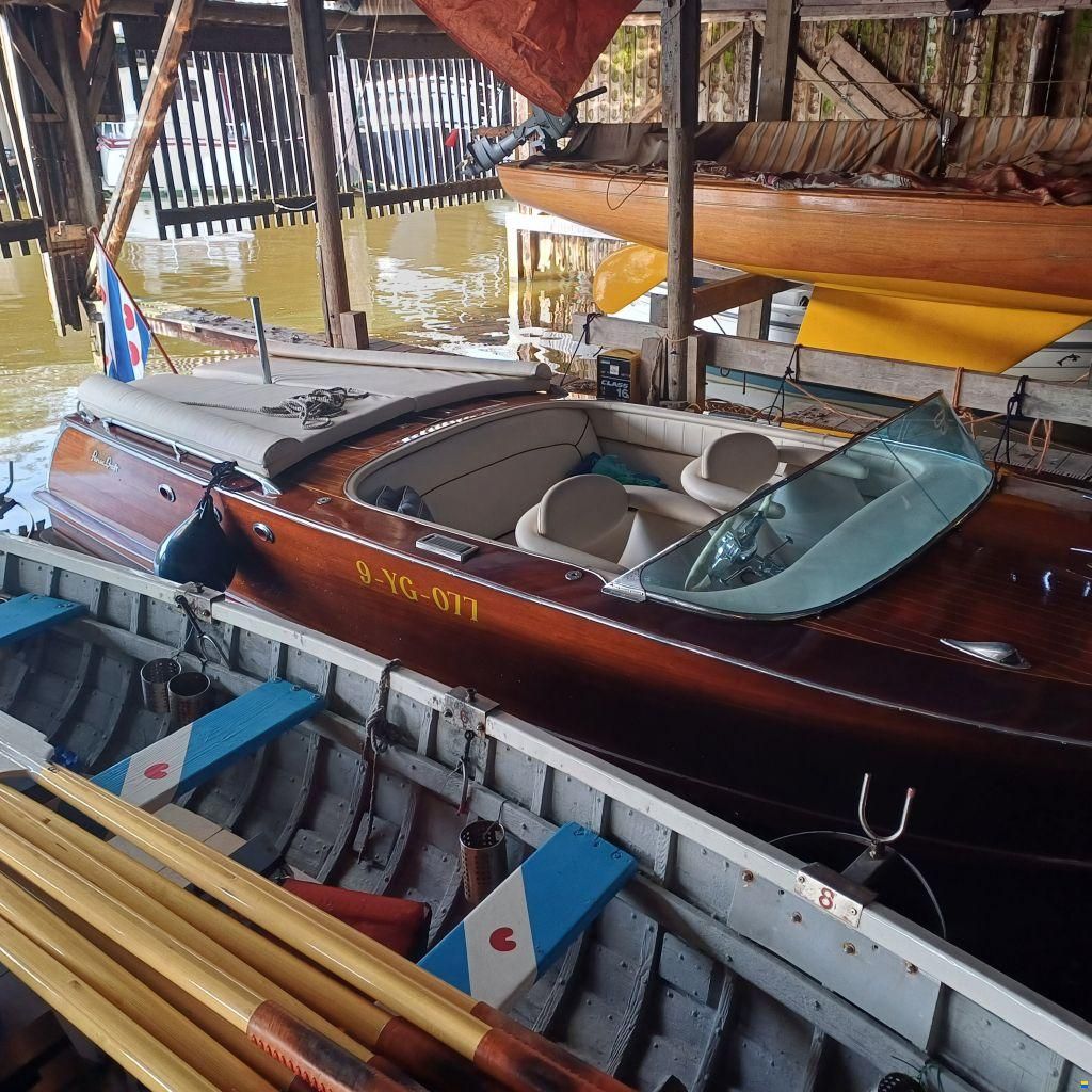 Swiss Craft Riviera Runabout