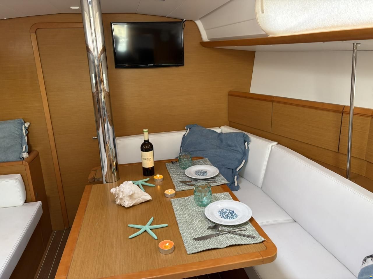 Jeanneau Sun Odyssey 37.9