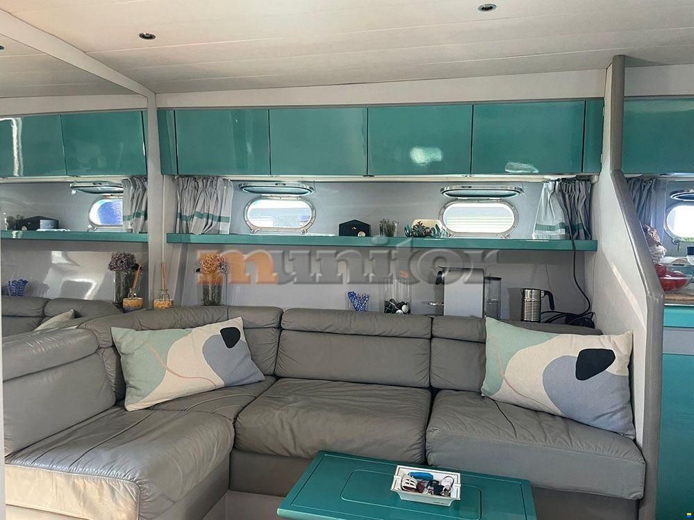 Ferretti Altura 47