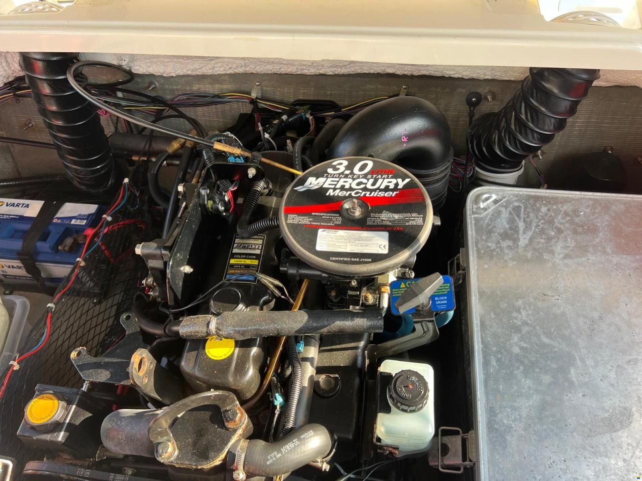 Glastron GT 185