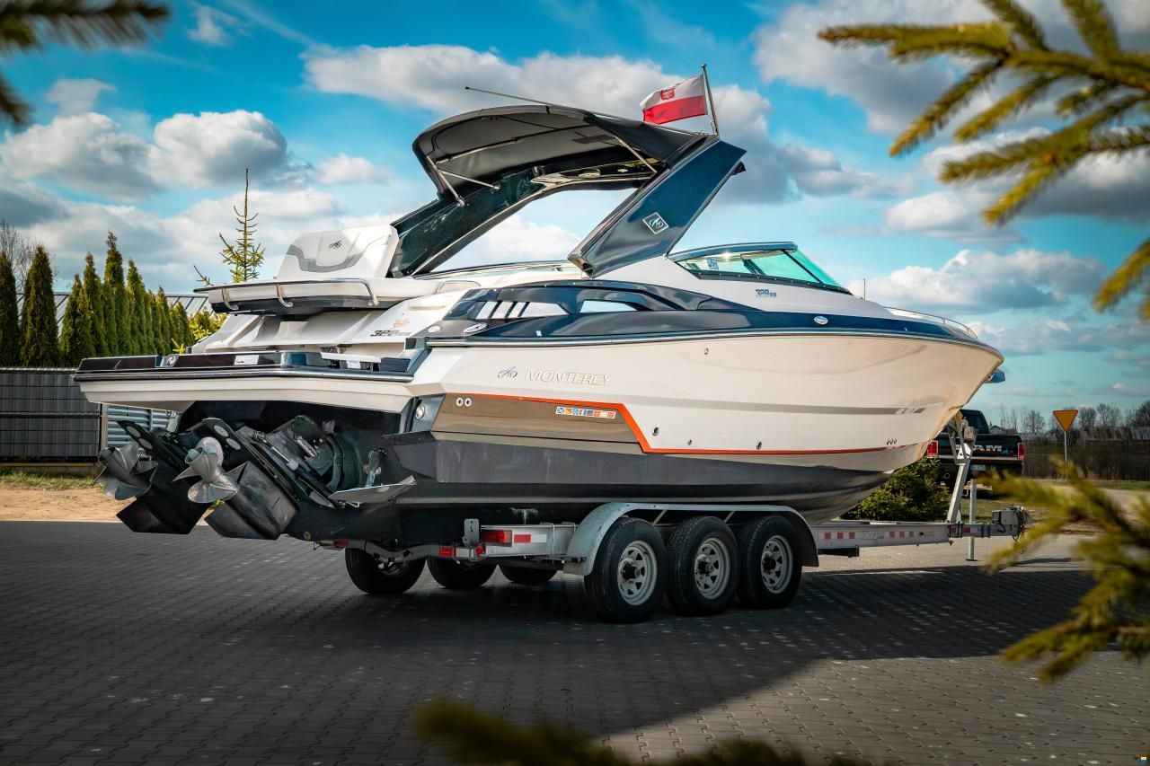 Monterey 328 SS