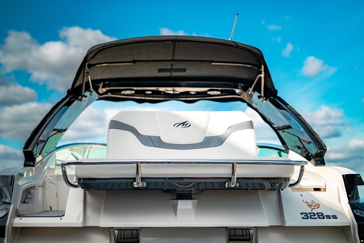 Monterey 328 SS