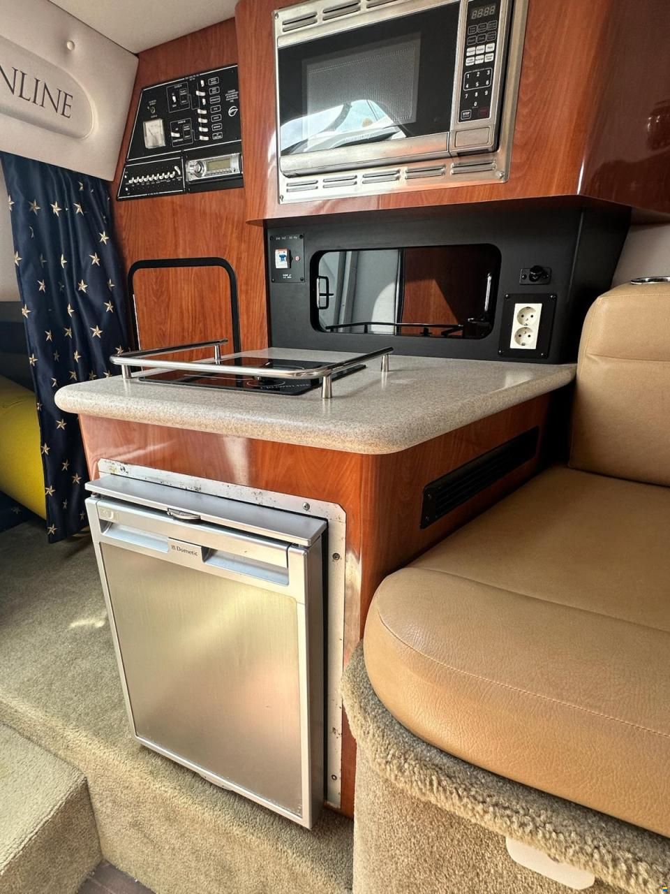 Crownline 325 SCR