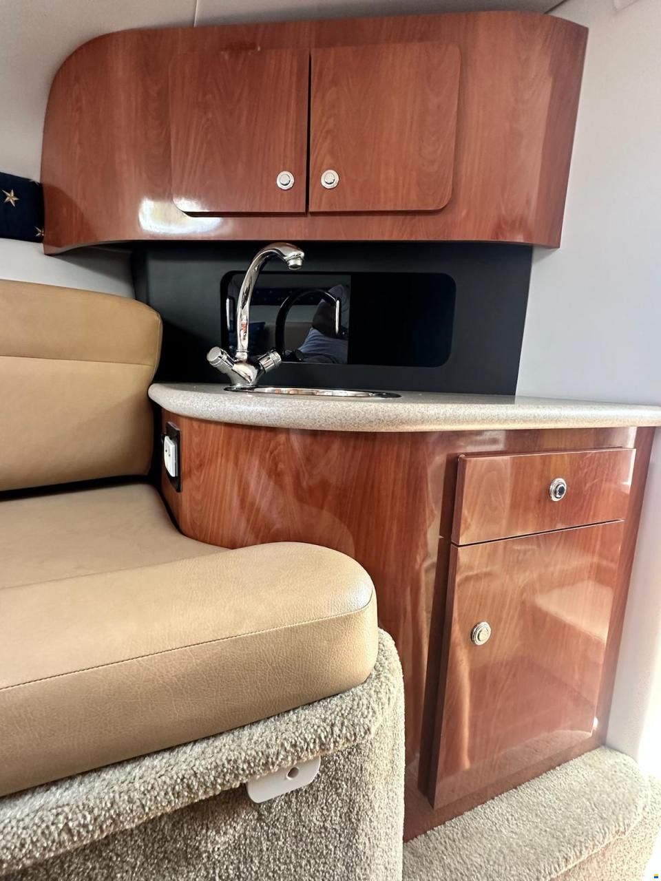 Crownline 325 SCR