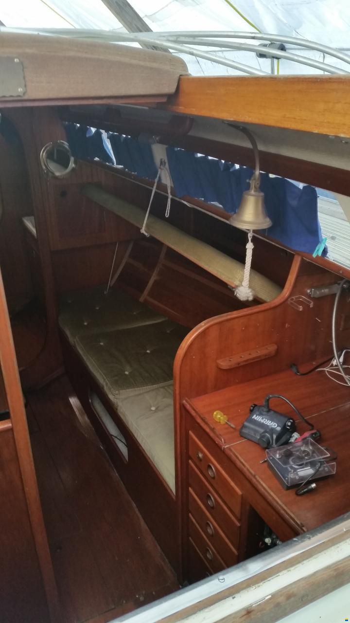 Hallberg-Rassy Mistress 32