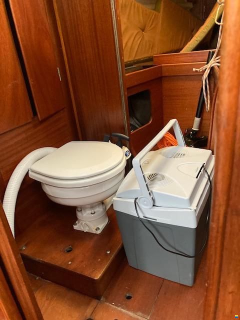 Hallberg-Rassy Mistress 32