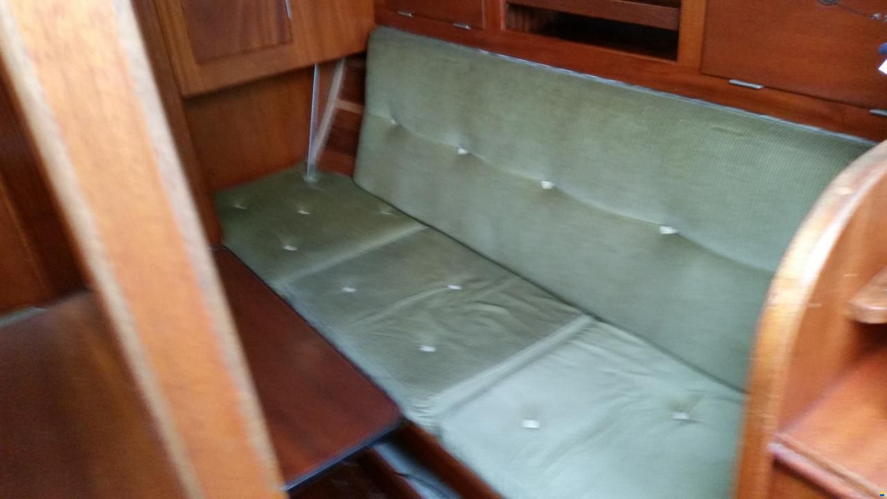 Hallberg-Rassy Mistress 32