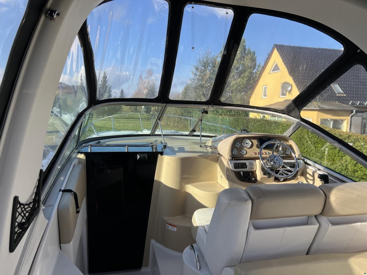 Four Winns V 285