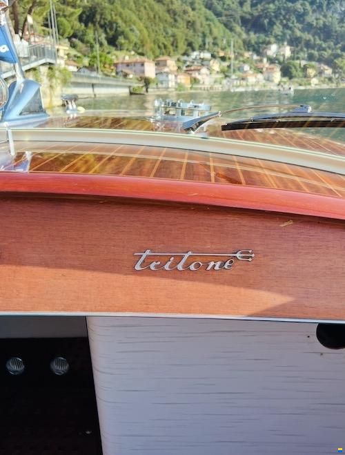 Riva Tritone