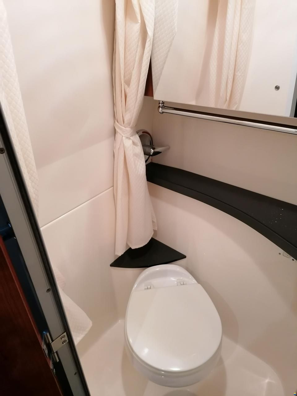 Regal Express 28