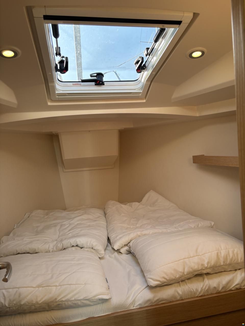 Hanse 348